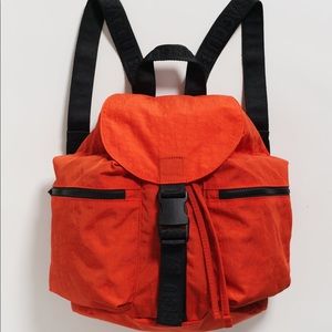 BAGGU SMALL SPORT BACKPACK, TOMATO